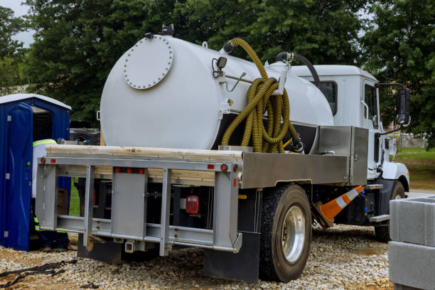 Best Luxury portable toilet rental  in Hiller, PA